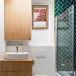 Modern And Design Studio Close Sacre Coeur